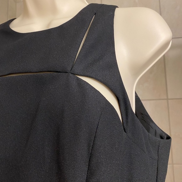 Vintage Adrianna Papell Evening black cocktail dress with bodice slits, size 10 - Picture 5 of 11